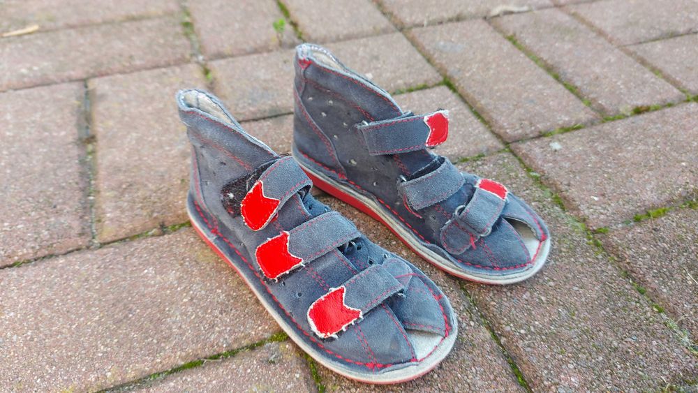 Skórzane sandały, za kostkę