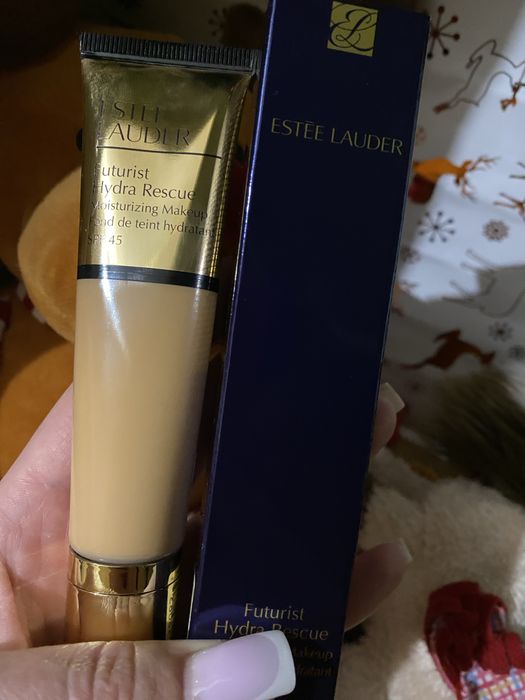 Тональй Eastee Lauder