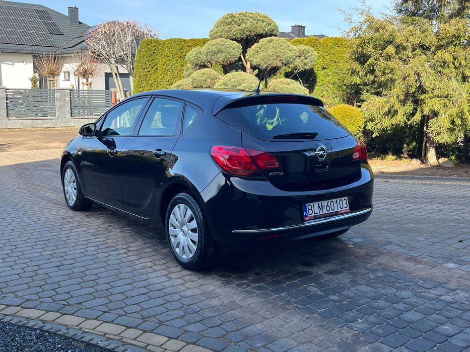 Opel Astra 2015, 1.6 16V, Po pełnym serwisie, Zero wkładu