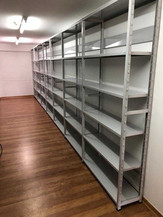 Estantes metálicas de arquivo