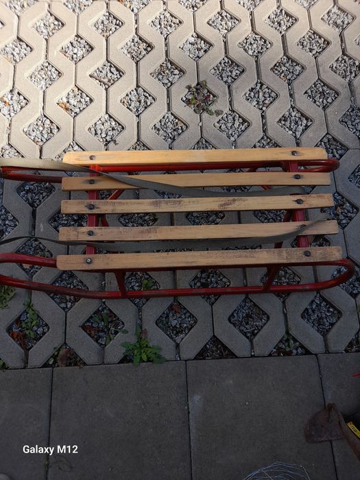 Sanki metalowe z PRL-u