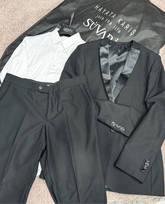 Чоловічий класичний костюм , смокінг Suvari 50р