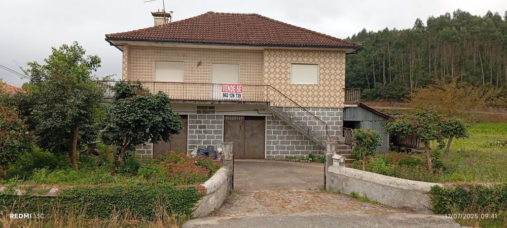 Moradia V3 em calvelo ponte de lima