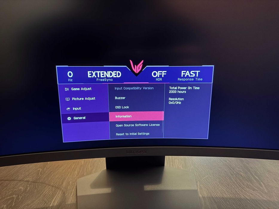 LG 31.5" UltraGear 32GS60QC-B QHD 180hz Curvo