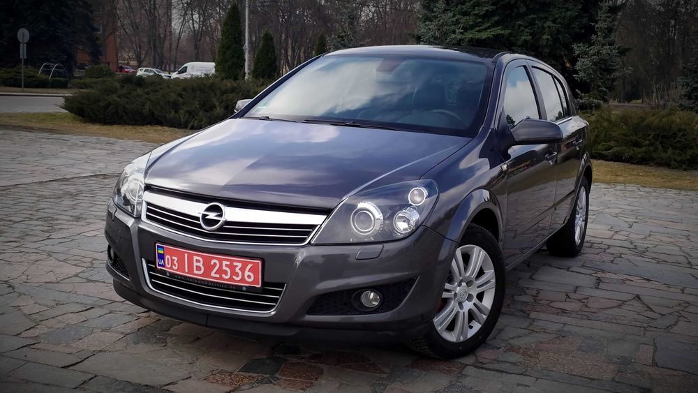 Opel Astra-H 2009рік  1.6 бензин Без підфарбувань Комплектація супер!