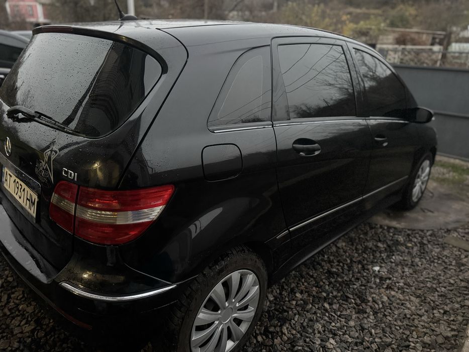 Mercedes benz w245 B180