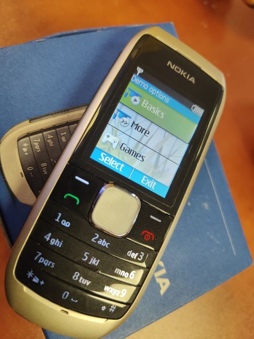 Telefon NOKIA 1800