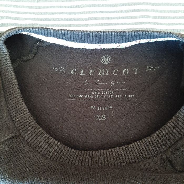 Sweat Preta - Ellement