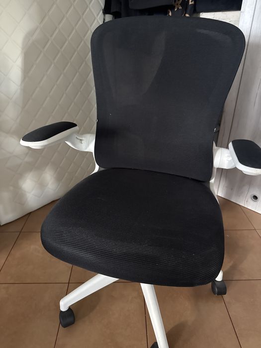 Fotel gamingowy  do biurka stan bardzo dobry