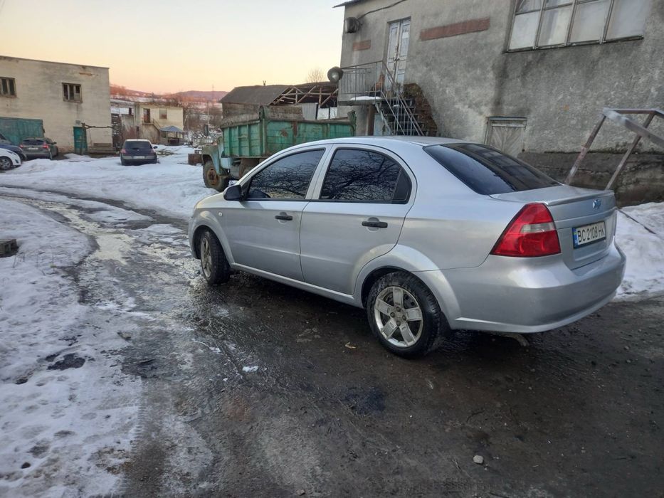 Шевроле Авео 2005