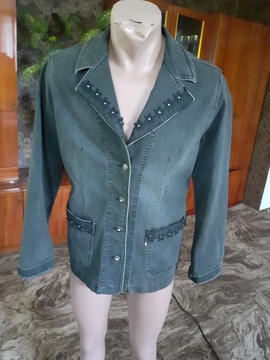 Продам пиджак джинсовый