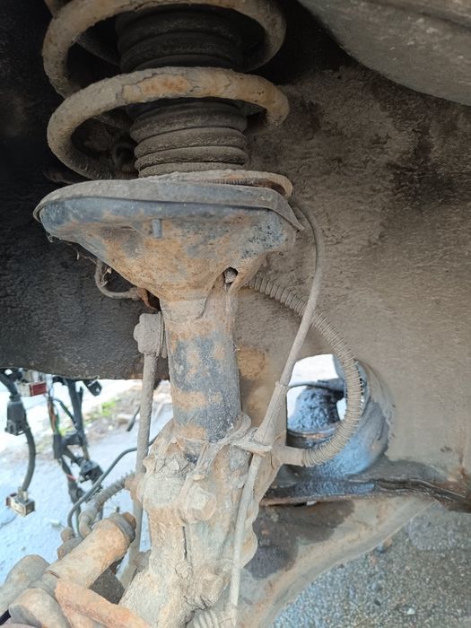 Продам запчастини на Джили СК