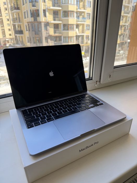 MacBook pro m1 2020 8/256