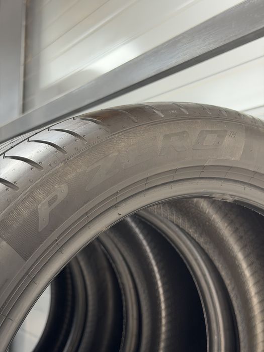 Літні шин ( різноширокі) 245/45r19 ( 102Y) і 275/40r19 ( 105Y) Pirelli P ZERO tm. Ціна 4000грн/шт.