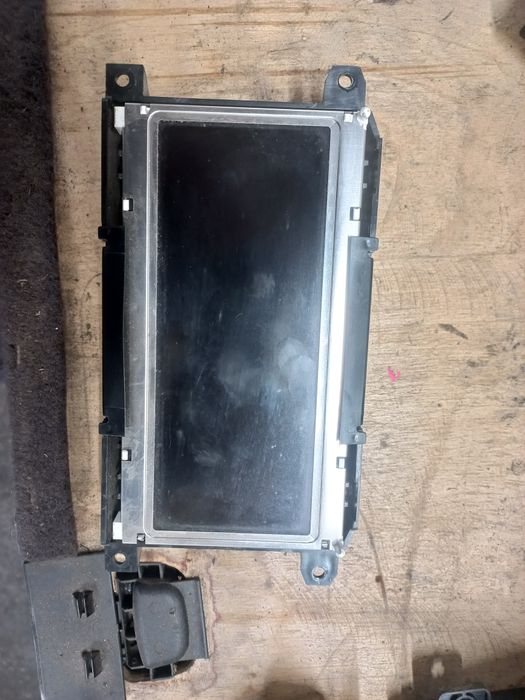 Panel mmi wyświetlacz radia audi a6 c6