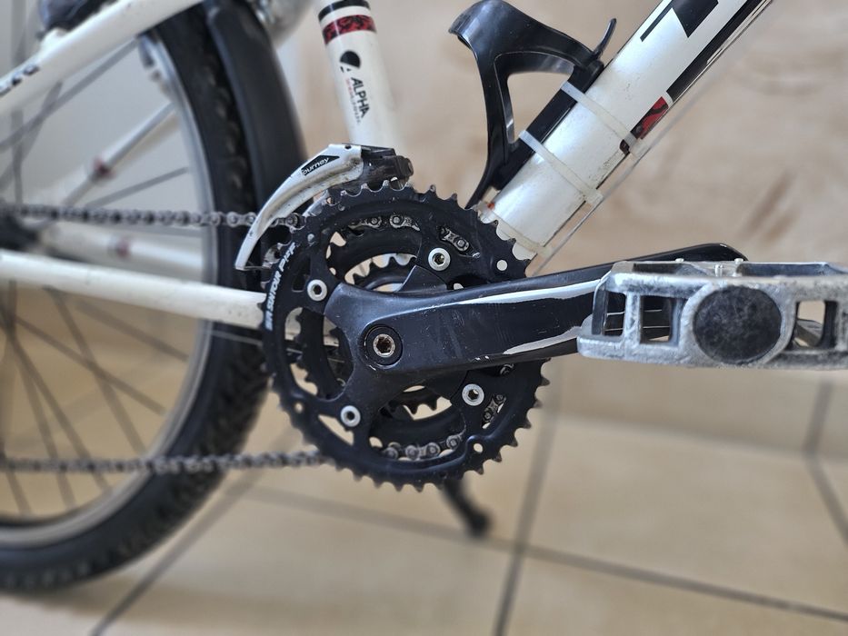Rower Trek Alpha 24” –  MTB, 24 biegi Shimano, SR Suntour