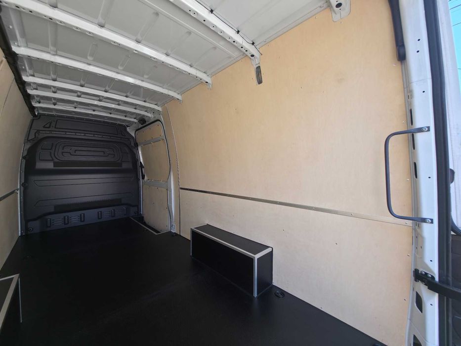 Zabudowa busa ze sklejki Mercedes Citan Vito Sprinter Van