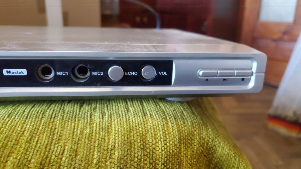 видеомагнитофон Samsung SVR-400 + DVD проигрыватель +USB  с RCA перех