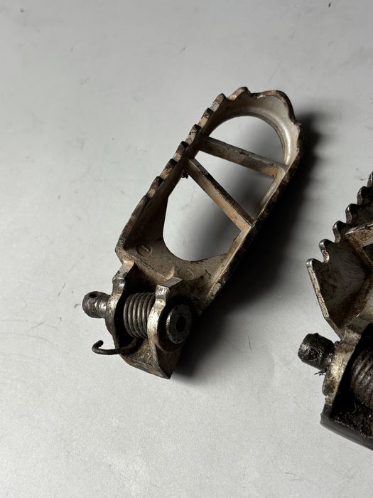 Podnóżki KAWASAKI KX80 / 85 / 100