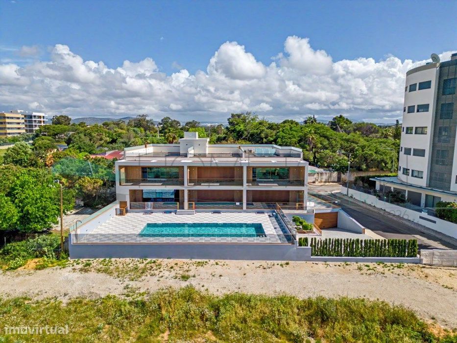 Novo apartamento T2 com acesso privado ao rooftop - Perto da praia,...