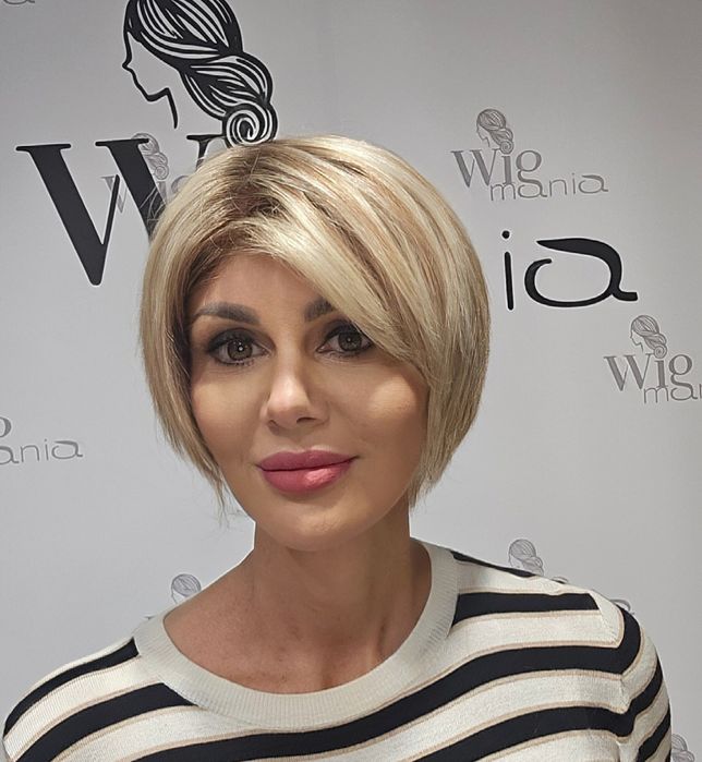 Peruka naturalna blond pasemka