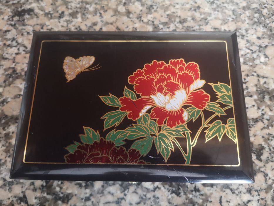 Guarda jóias musical