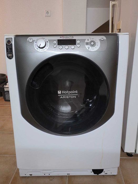 Máquina de lavar roupa Ariston Hotpoint AQ94F