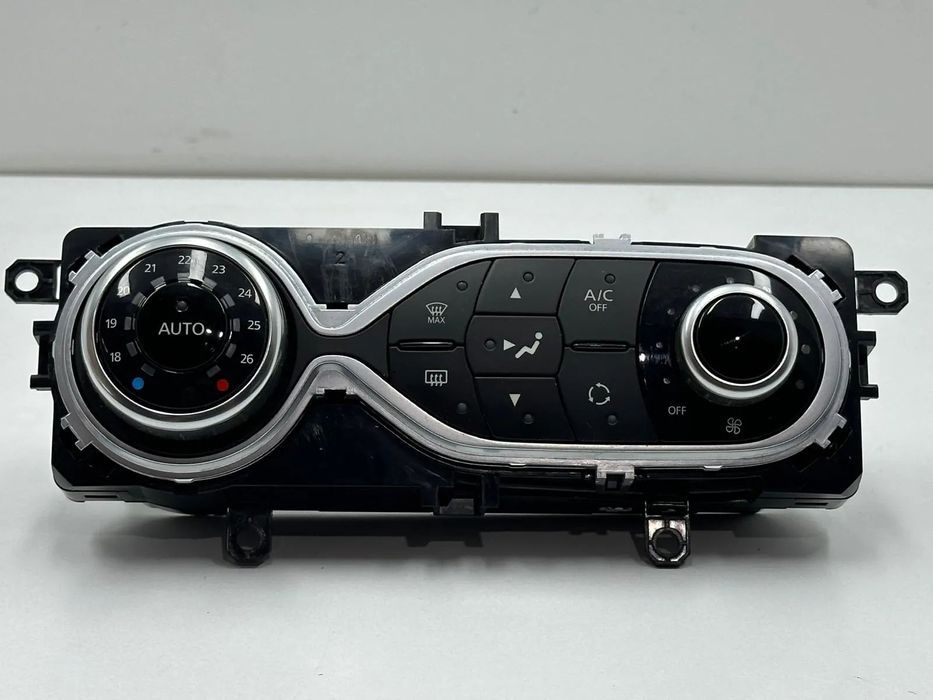 Climatronic / Comandos Ar Condicionado - Renault Clio IV (2018)