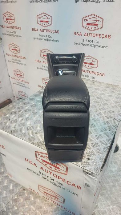 Consola Central Climatronic Apoio Braço Manete Velocidades Mercedes Class A CLA Original