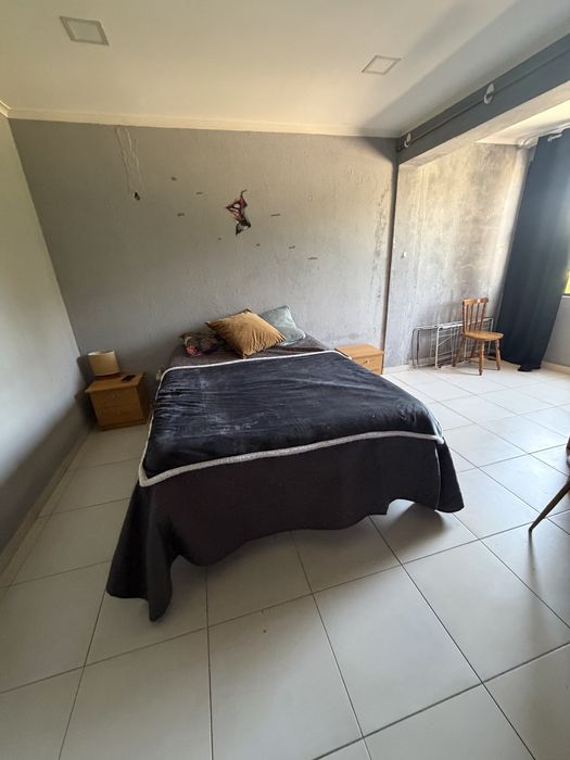 Quarto para alugar ate final de outubro