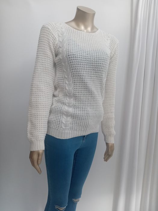 Sweter z perełkami S