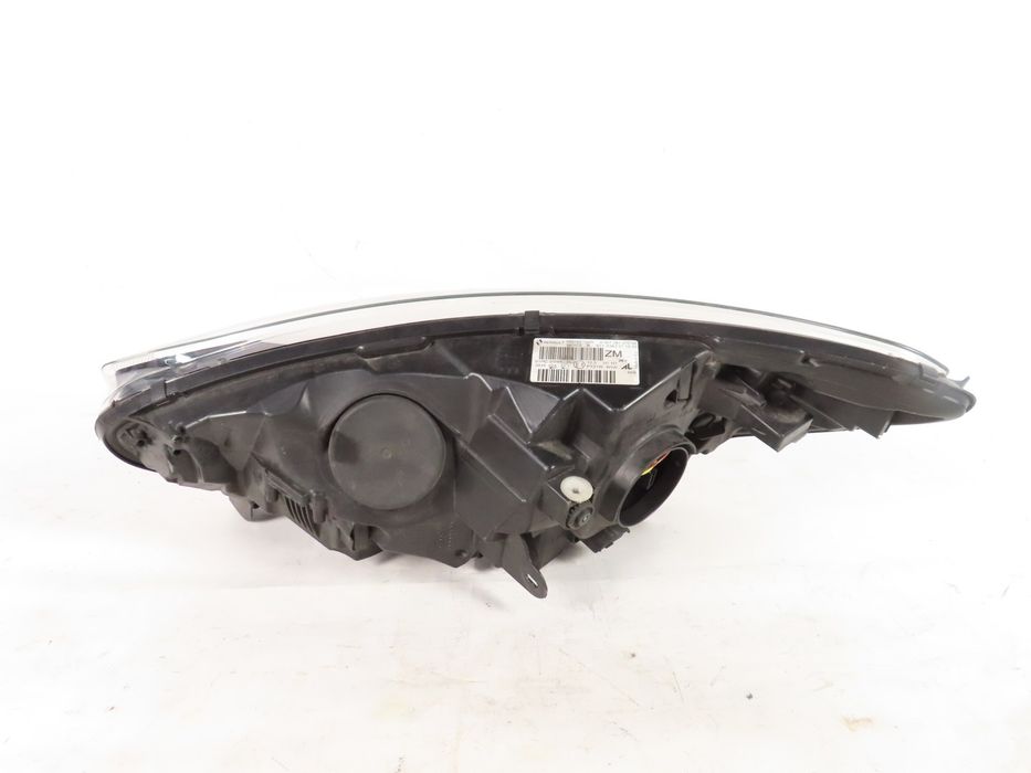 Farol Normal Renault Captur Ref: 260102734R