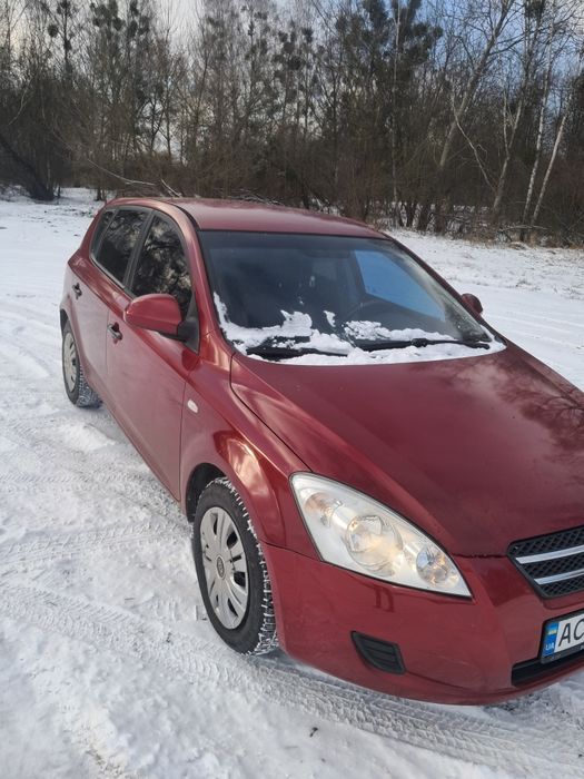 Kia ceed 1.4 бензин