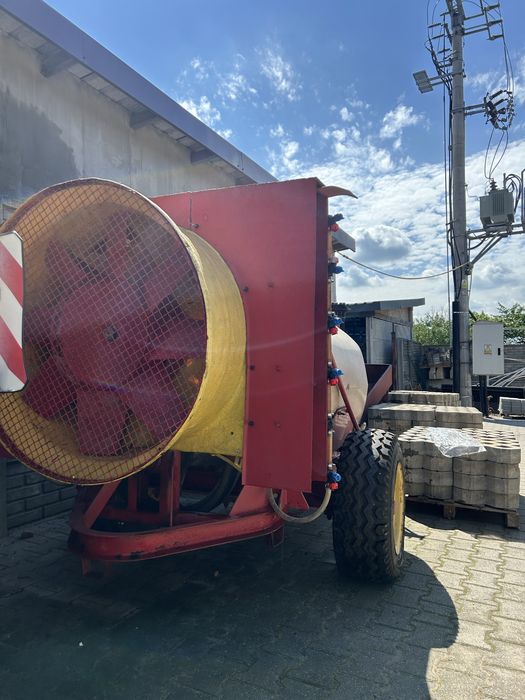 Opryskiwacz sadowniczy 1000 litrów ślęza