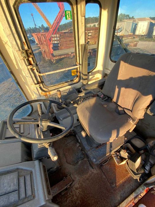 Pá Carregadora Daewoo Mega 250-3