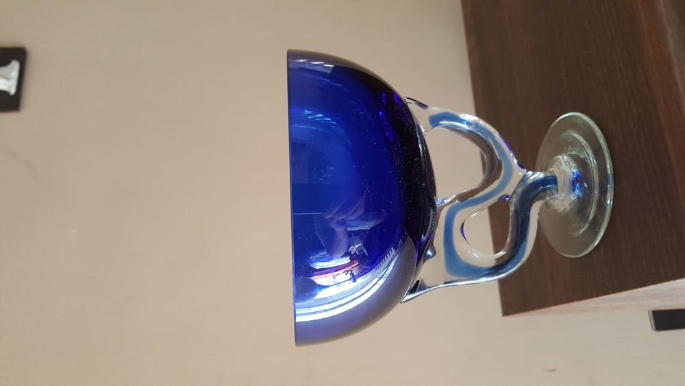 Szkło barwione niebieska cukiernica cukierniczka pucharek bomboniera