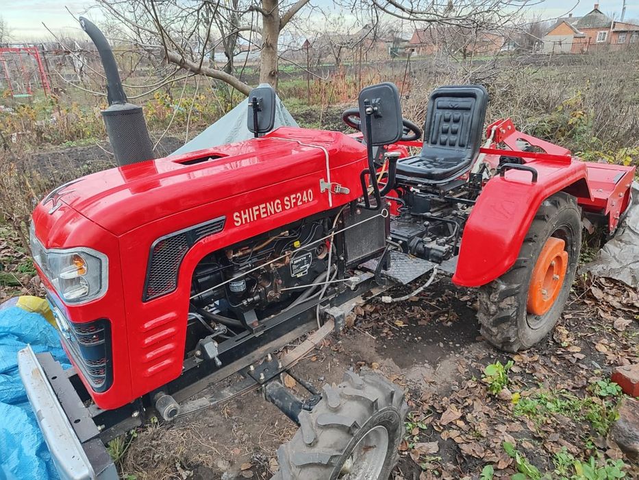 Трактор  SHIFENG SF-240