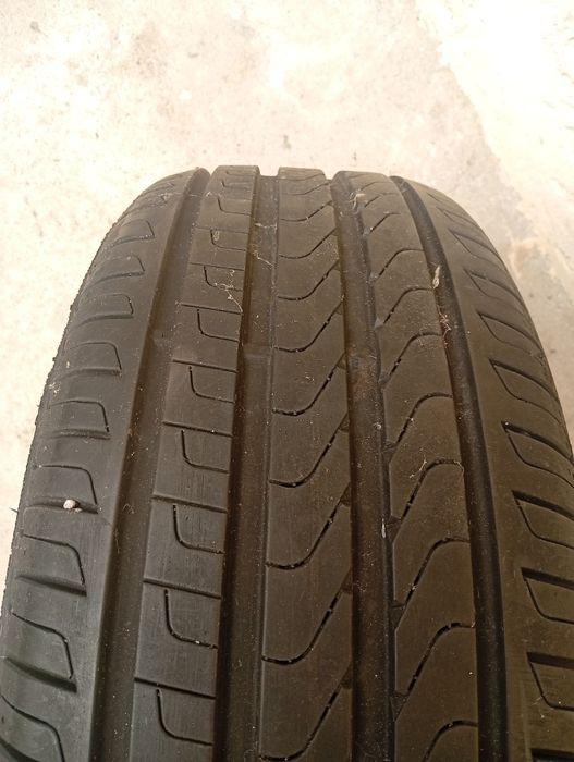 Peneus únicos descasados 225 45 18 continental 1 e 1 Pirelli  p7