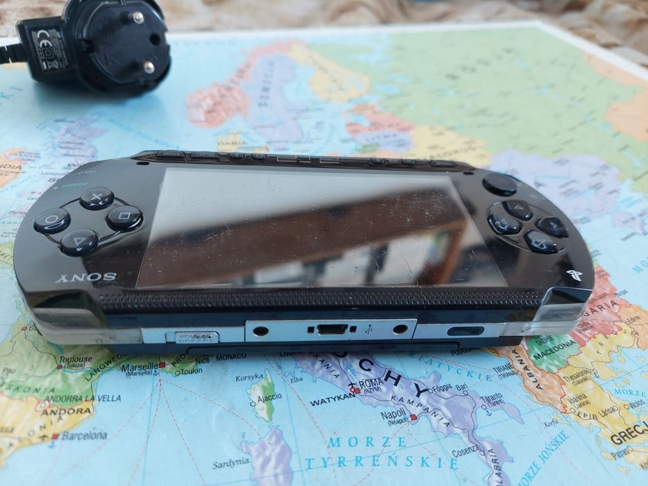 Konsola sony psp 1004 32gb 100 gier