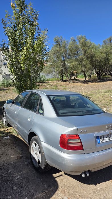 Audi A4 1.9 110cv foto 3