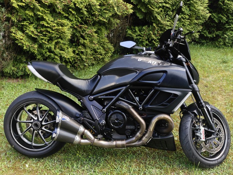 Ducati Diavel 1200 Carbon / Termignoni / Carbon / wyjątkowy wygląd