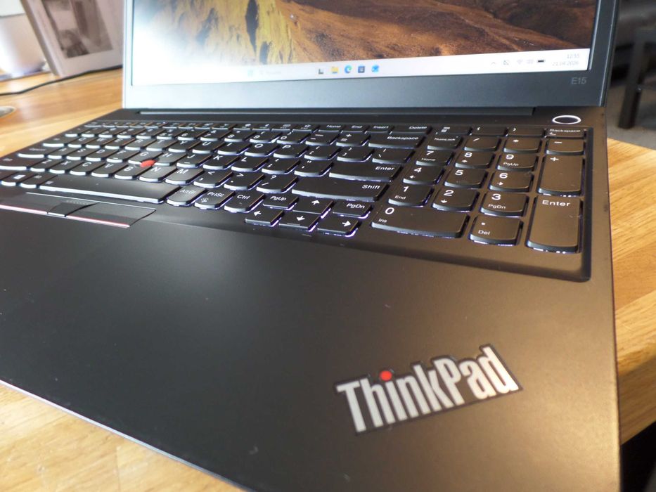 Lenovo ThinkPad E15 i5 SSD 1256 GB ram 16 GB win 11 laptop notebook