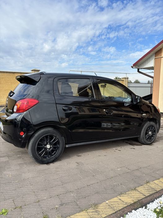 Мітсубіші міраж 2014р