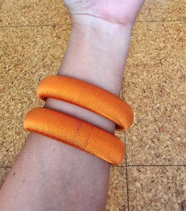 Conjunto de duas pulseiras laranja