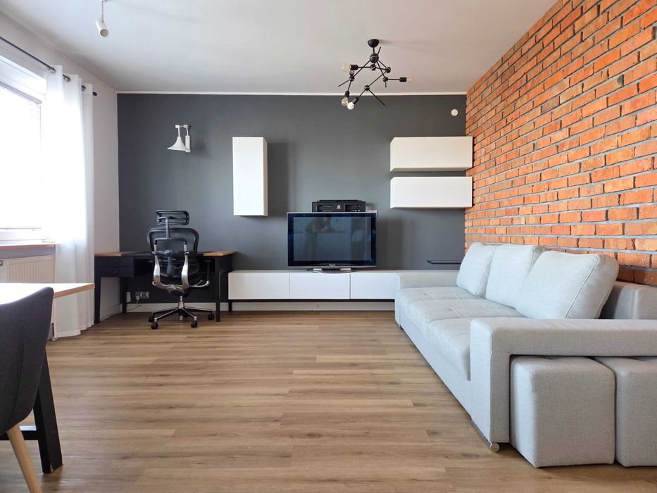 2 pokoje z widokiem na panoramę miasta - ul. Jadźwingów /Mokotów