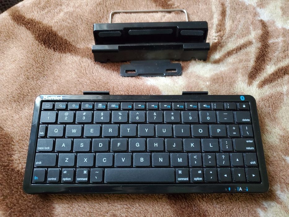 Hamlet Bluetooth-клавіатура з підставкою