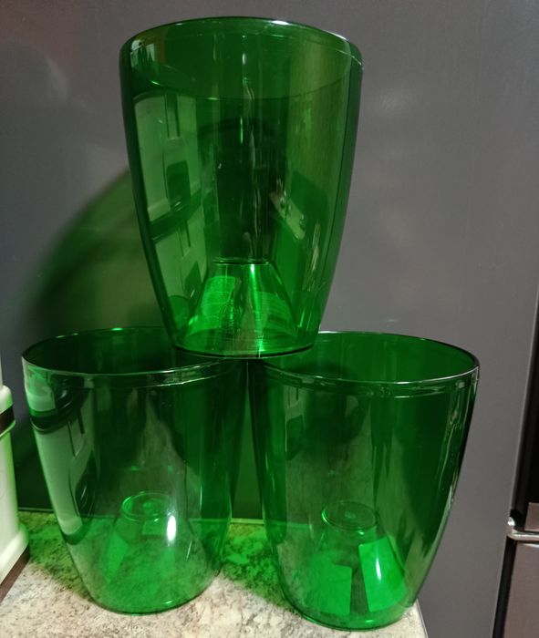 Продам кашпо нові