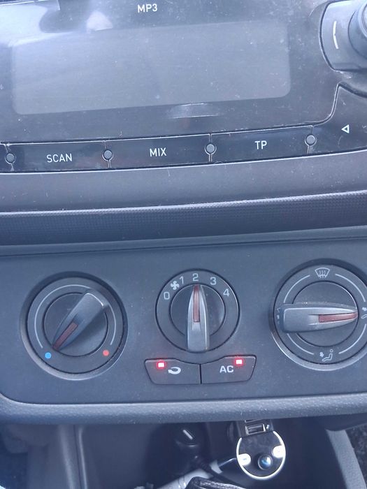 Seat ibiza 12tdi de 2011 com 220mil em muito bom estado sujeito a qualquer teste