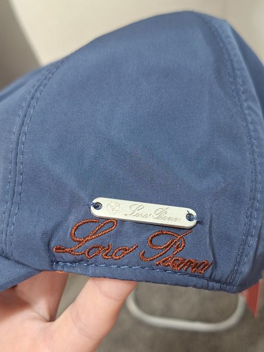 Loro  piana czapka  z  daszkiem