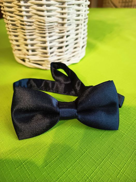 Elegancka Muszka Chłopięca Granatowa Na Pasku Regulowana Bawełniana